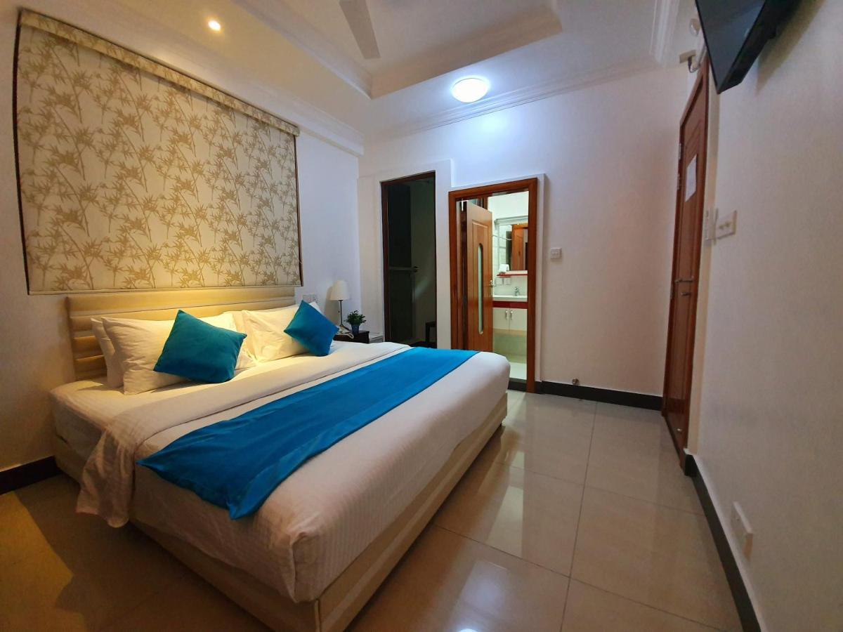 Huvan Beach Hotel At Hulhumalé Exterior foto